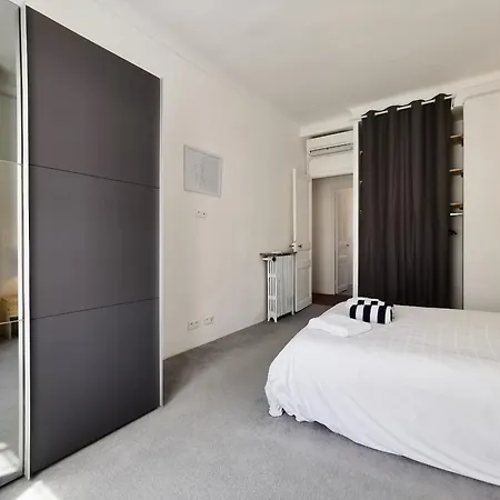 Palais Biscarra By Guys Apartment *